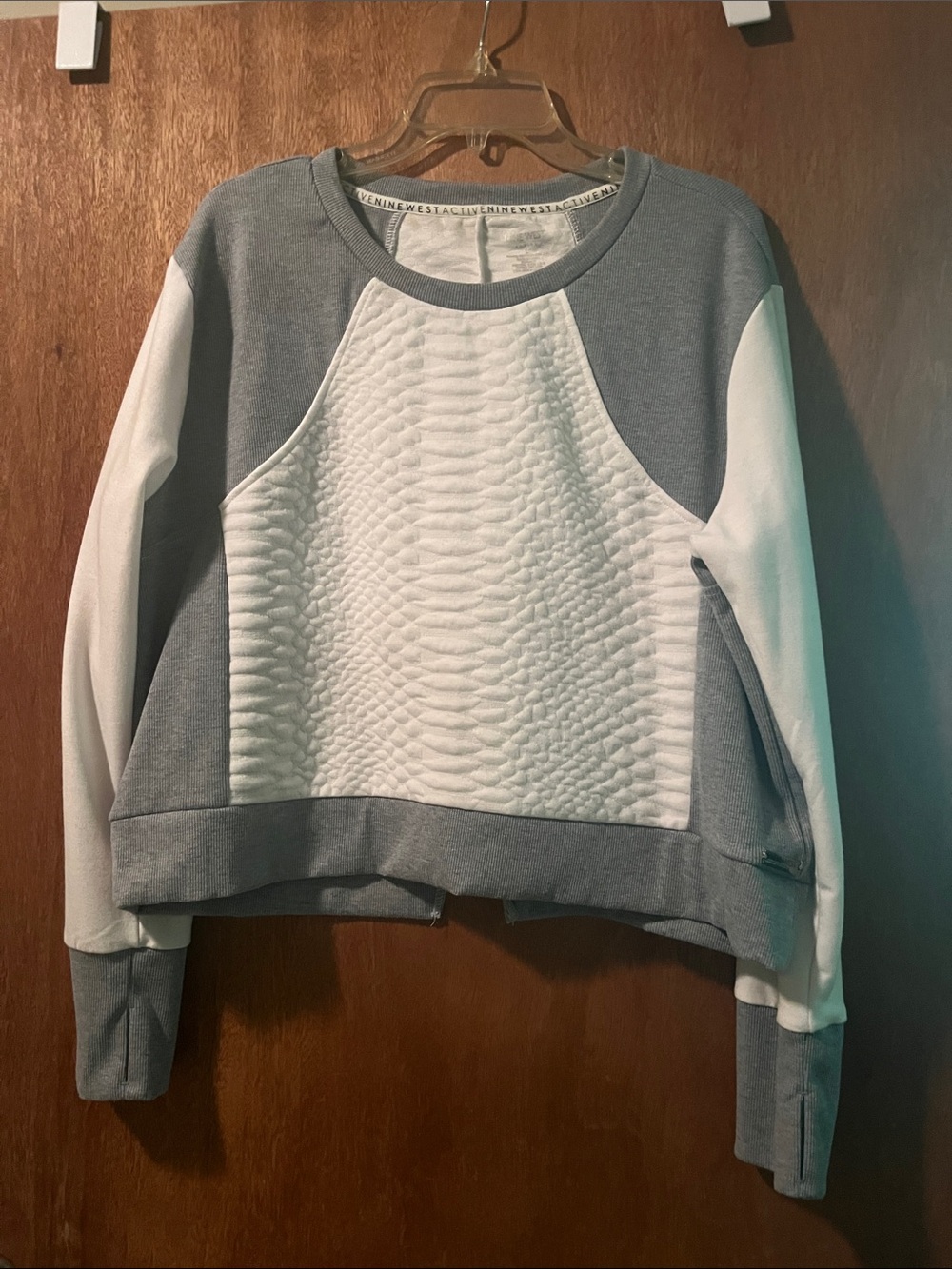 Nine West Gray and White Quilted Front Raglan Sweatshirt